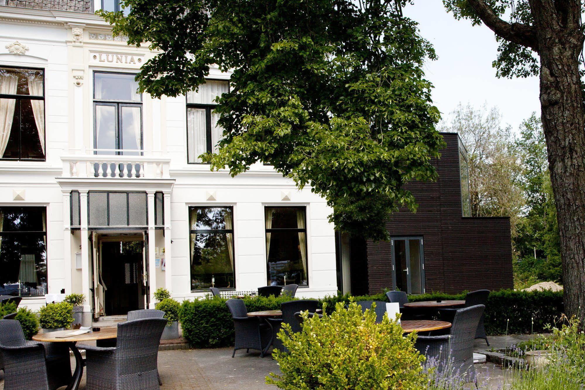 Hotel Restaurant Lunia Oldeberkoop Exterior foto